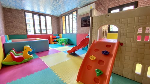 Venetian Condo Resort photo