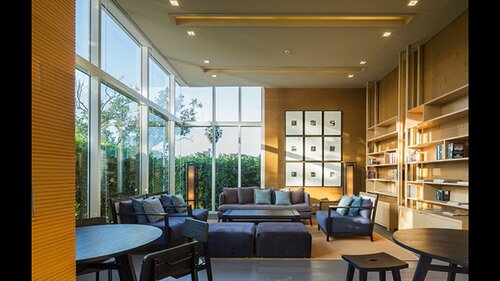 Reflection Jomtien photo