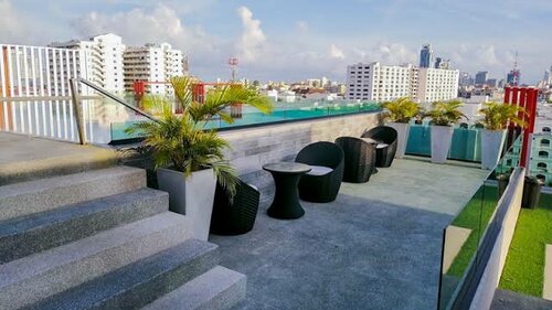 Maxx Central Condotel photo