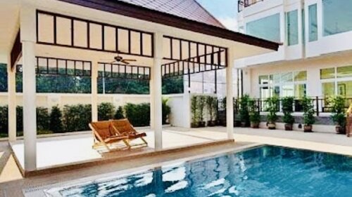 Emerald Palace photo