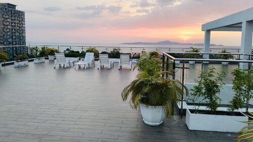 Sunset Boulevard Residence photo