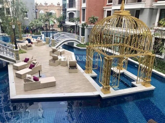 Espana Condo Resort Pattaya photo