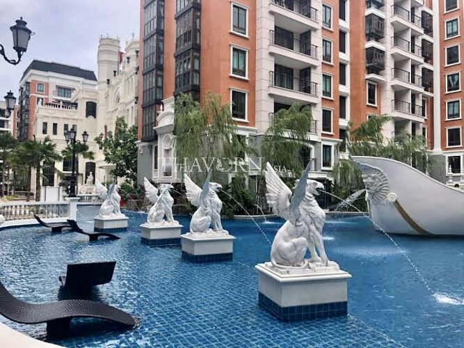 Espana Condo Resort Pattaya photo