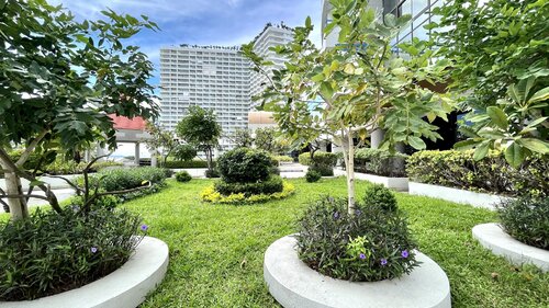 Jomtien Plaza Condotel photo