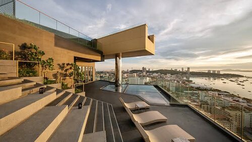 Edge Central Pattaya photo