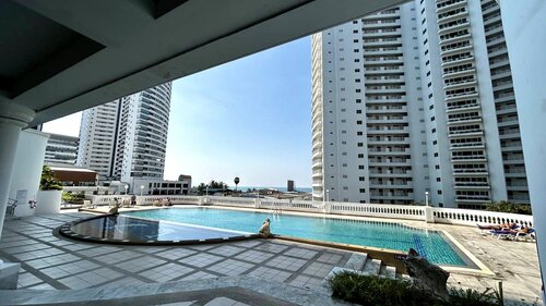 Jomtien Complex photo