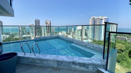 The Jewel Pratumnak photo