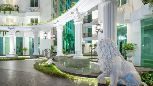 City Garden Olympus photo