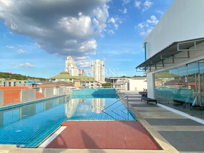 C View Residence Pattaya photo