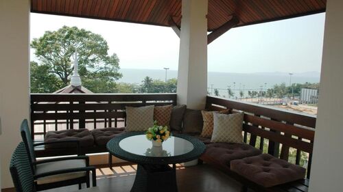 Jomtien Beach Penthouses photo