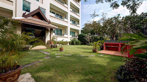 Leela Paradise Residence photo