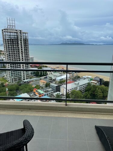 photo flat Reflection Jomtien