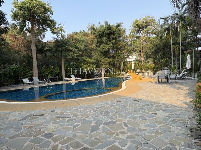 photo flat Ruamchok Condo View 2