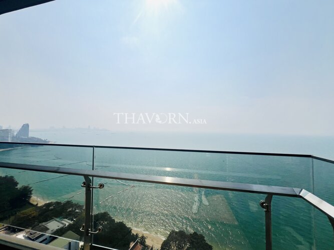 photo flat Arom Wongamat