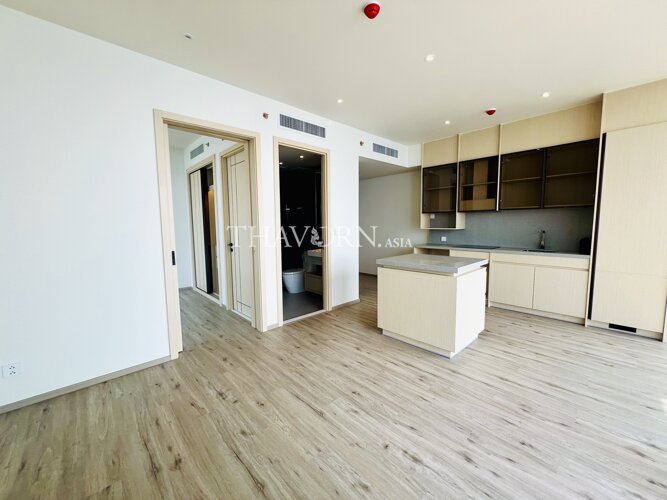 photo flat Arom Wongamat