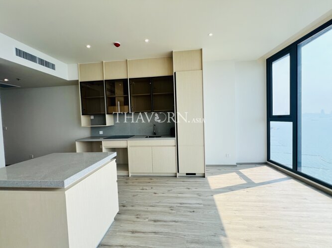 photo flat Arom Wongamat