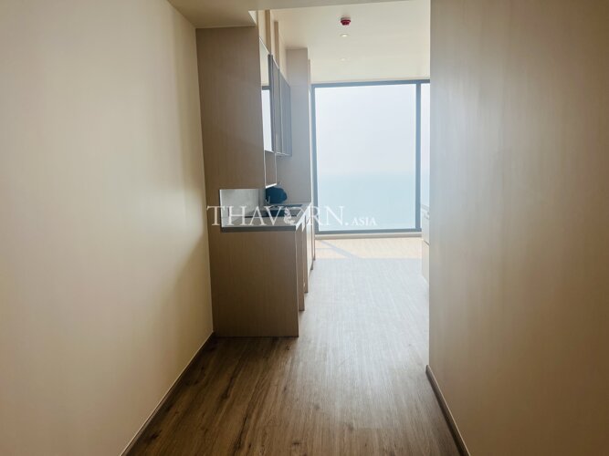 photo flat Arom Wongamat