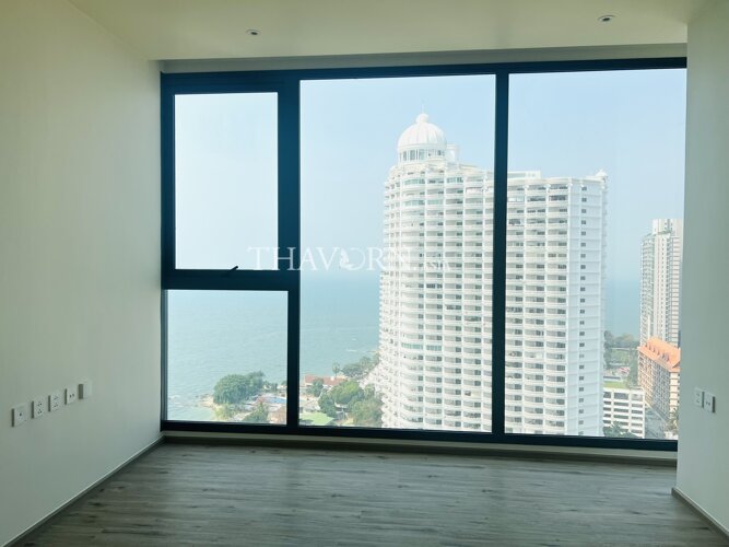 photo flat Arom Wongamat