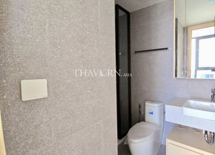 photo flat Arom Wongamat