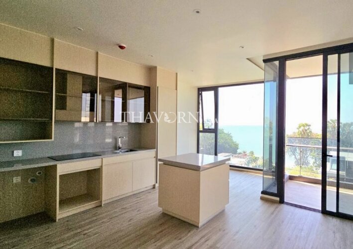 photo flat Arom Wongamat