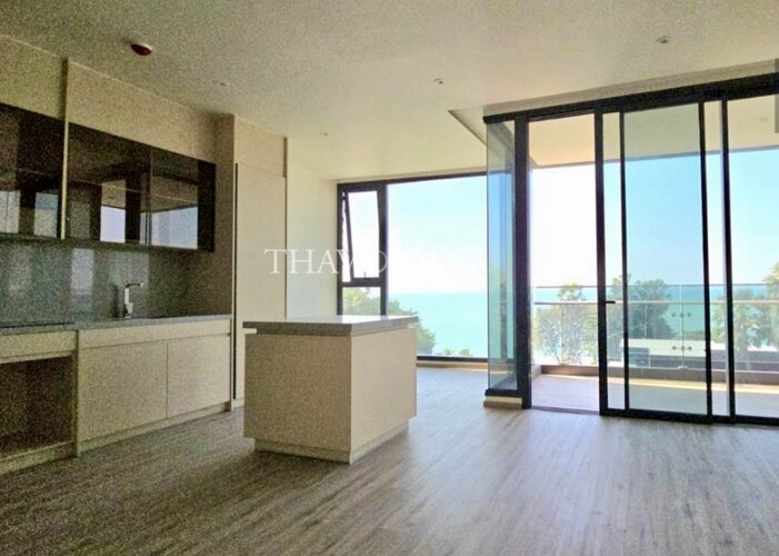 photo flat Arom Wongamat