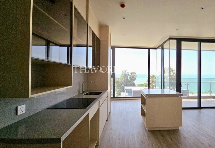 photo flat Arom Wongamat