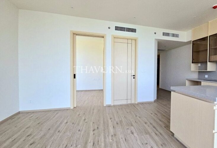 photo flat Arom Wongamat