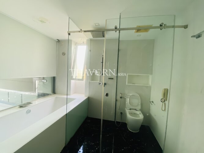 photo flat Amari Residences