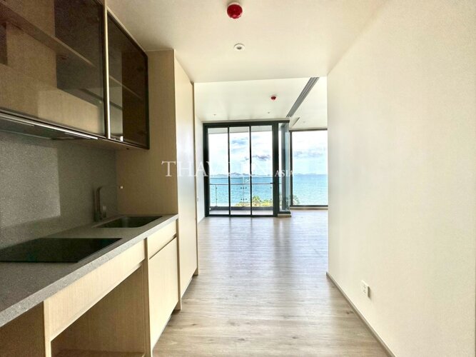 photo flat Arom Wongamat