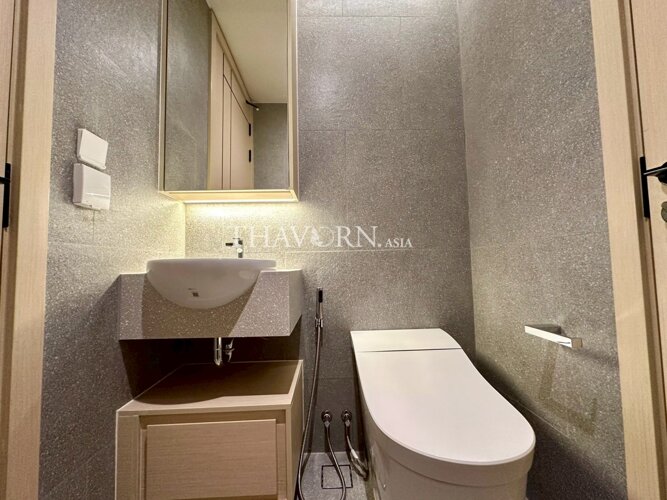 照片 房子 Arom Wongamat 公寓