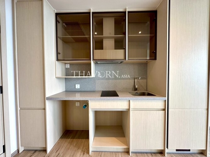 photo flat Arom Wongamat