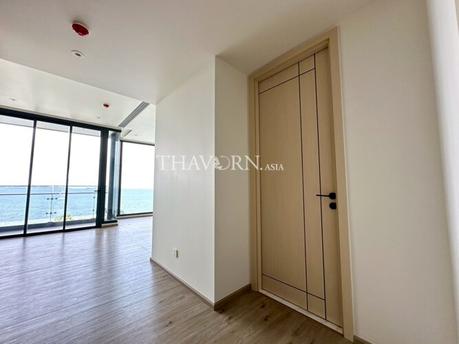 photo flat Arom Wongamat