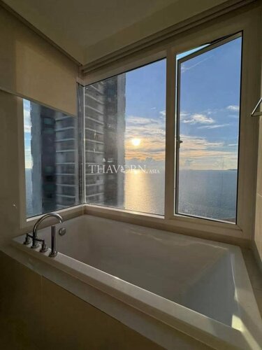 photo flat Reflection Jomtien