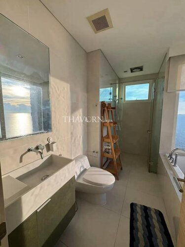 photo flat Reflection Jomtien