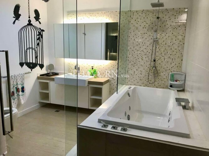 photo flat North point