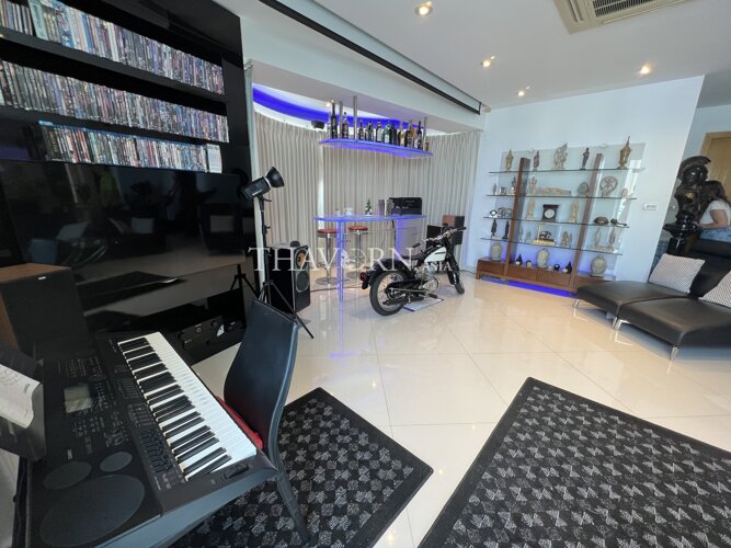 photo flat Peak Condominium