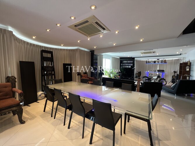 photo flat Peak Condominium