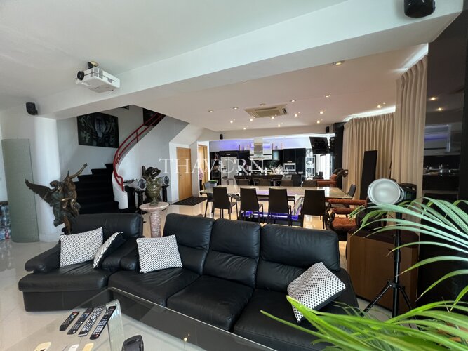 photo flat Peak Condominium