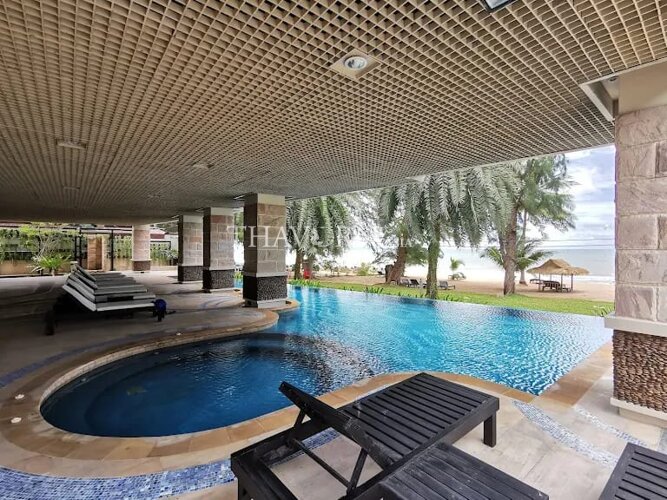 Pine Shores Condominium in Na Jomtien, Pattaya