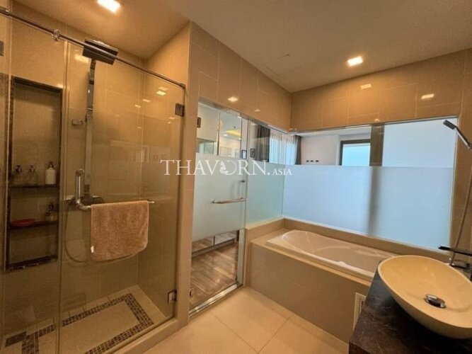 photo flat The Peak Towers