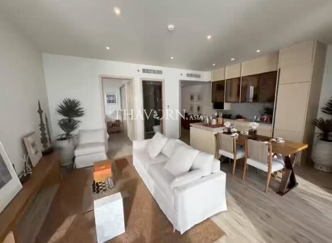 photo flat Arom Wongamat