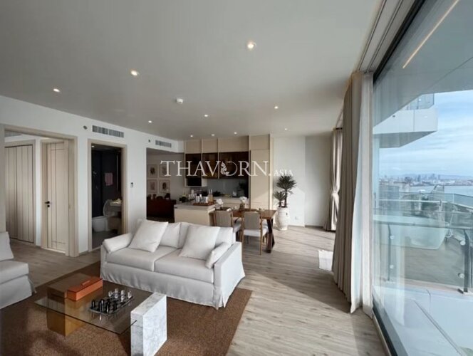 photo flat Arom Wongamat