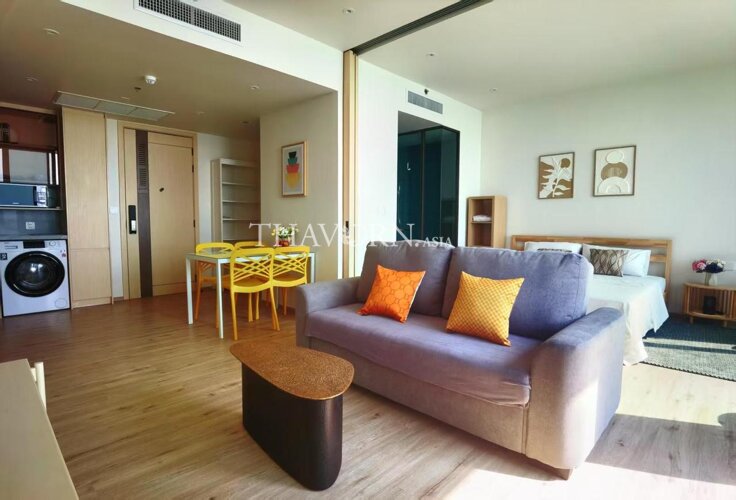 photo flat Arom Wongamat