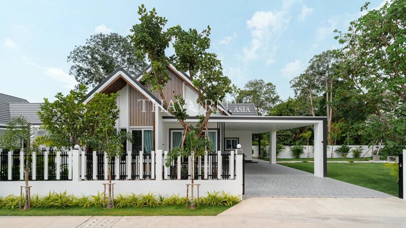 Coco Ville by Sabai Home