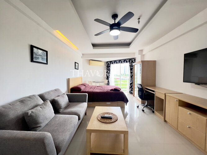 Condo for sale studio 34 m² in Jomtien beach condominium, Pattaya